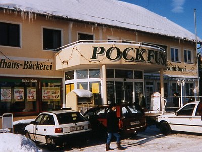 066 Pockfuss 2000