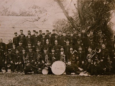 001 Musik 1908 Kapelle