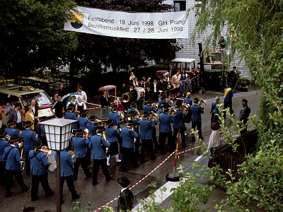 082 Musik Bezirksmusikfest 1998