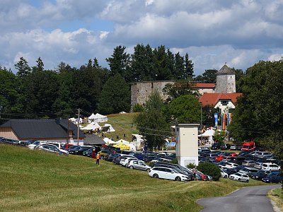 Ritterfest auf der Burgruine Reichenau